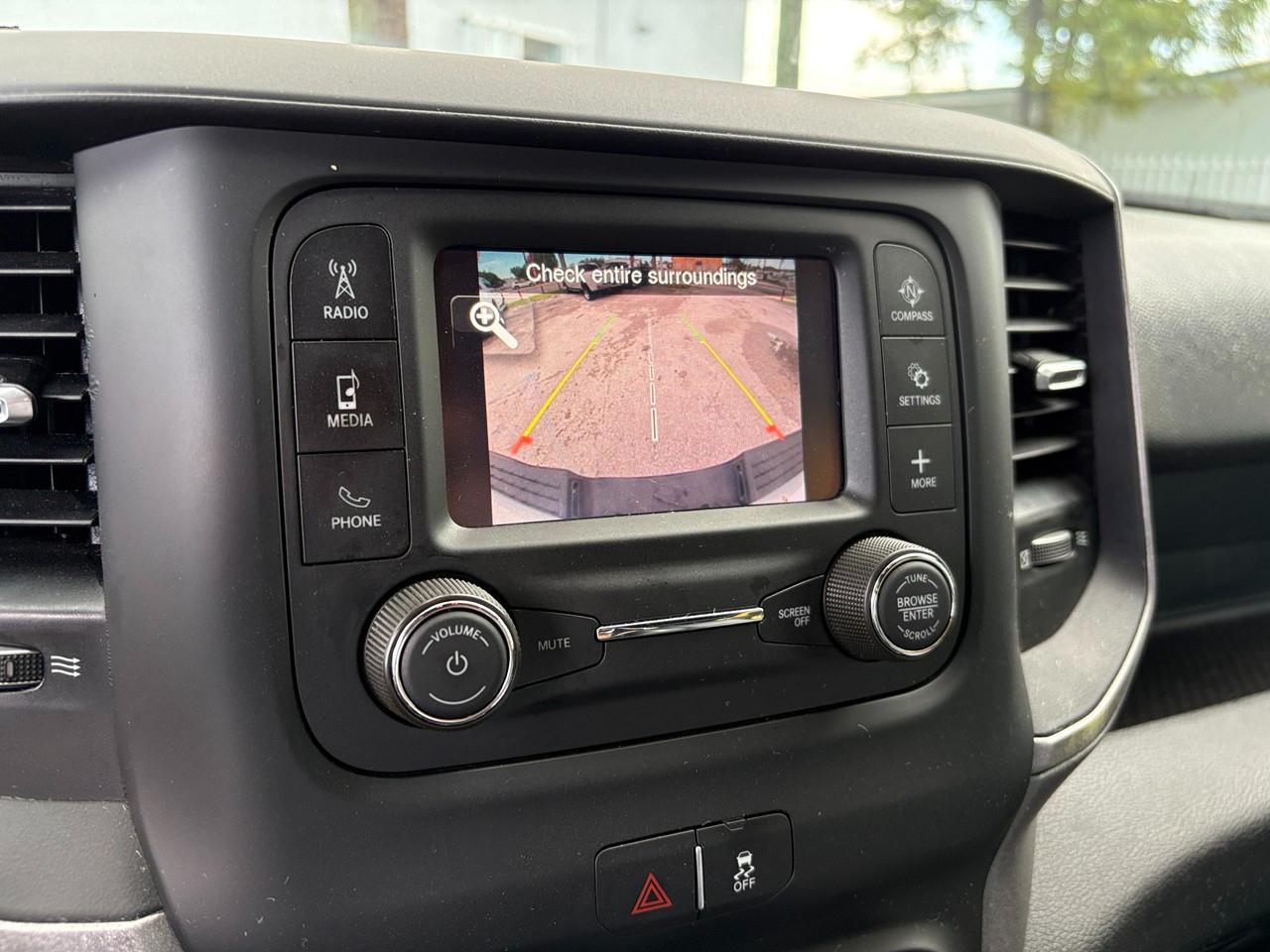 RAM 3500 Tradesman Crew Cab 4WD DRW 2024