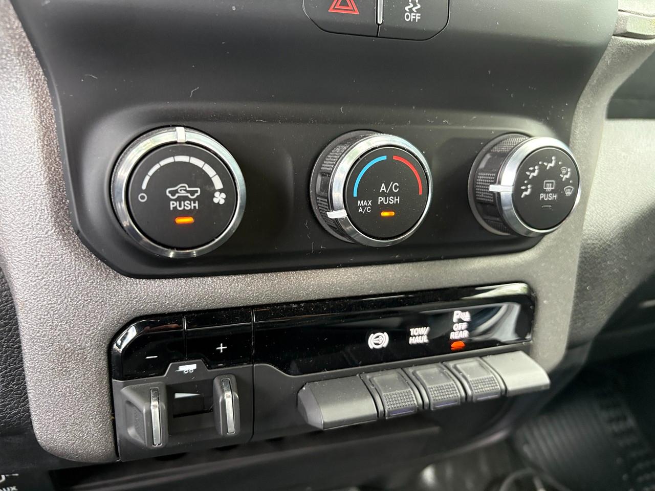 RAM 3500 Tradesman Crew Cab 4WD DRW 2024