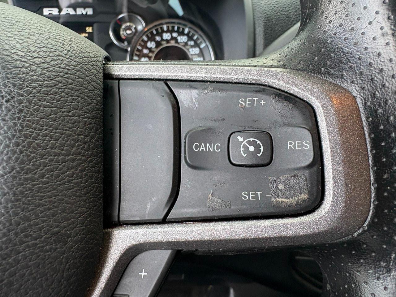 RAM 3500 Tradesman Crew Cab 4WD DRW 2024