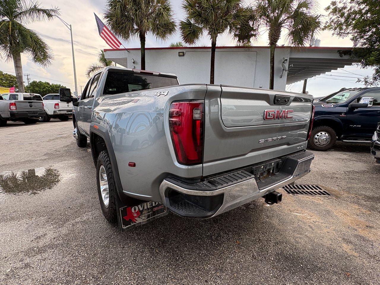 GMC Sierra 3500HD SLE Crew Cab 4WD 2024
