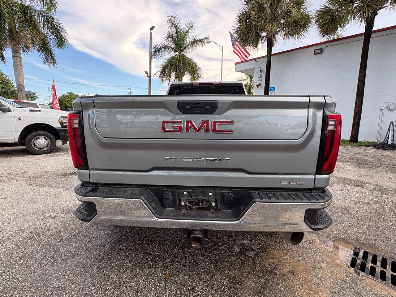 GMC Sierra 3500HD SLE Crew Cab 4WD 2024