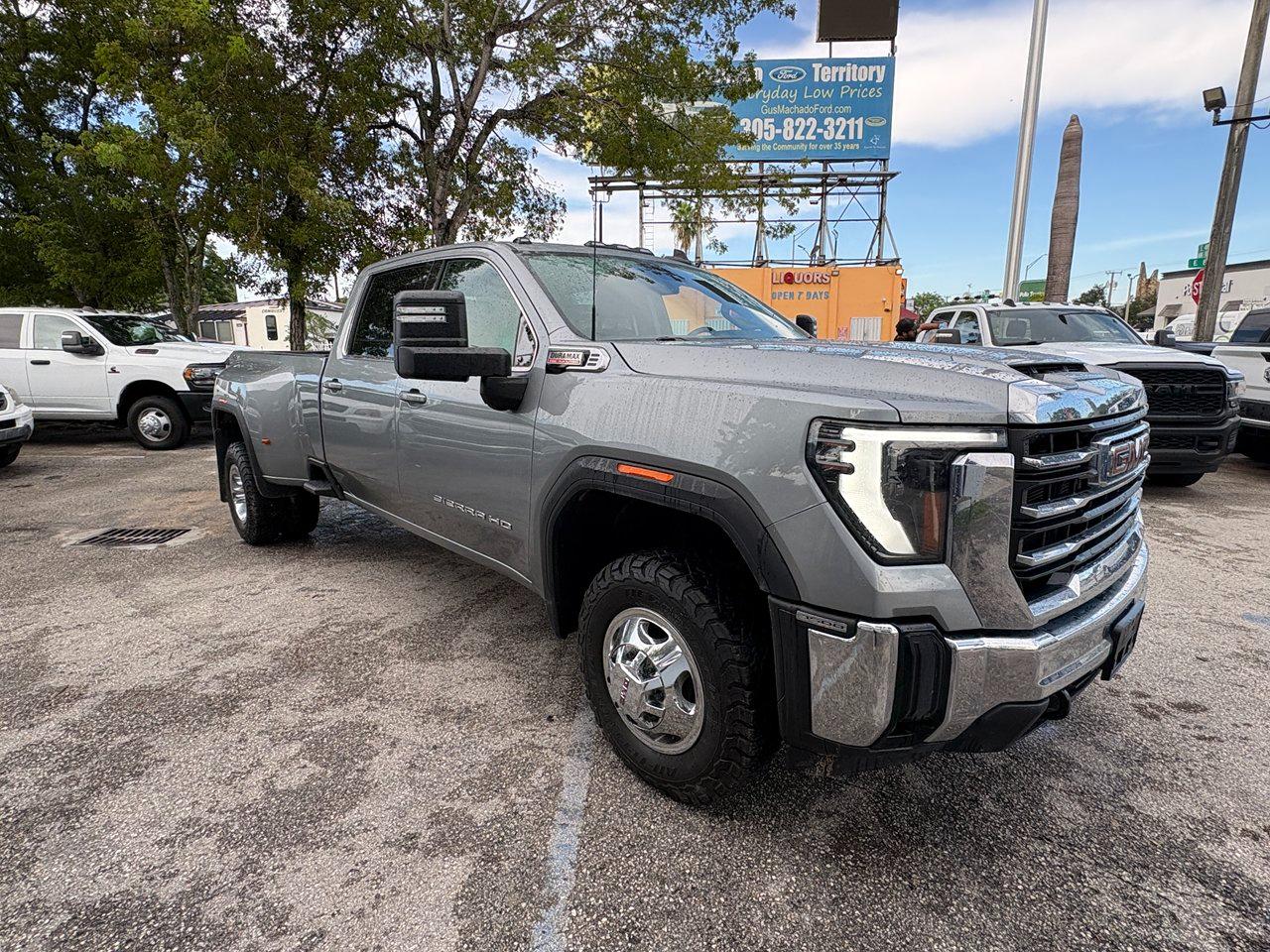 GMC Sierra 3500HD SLE Crew Cab 4WD 2024