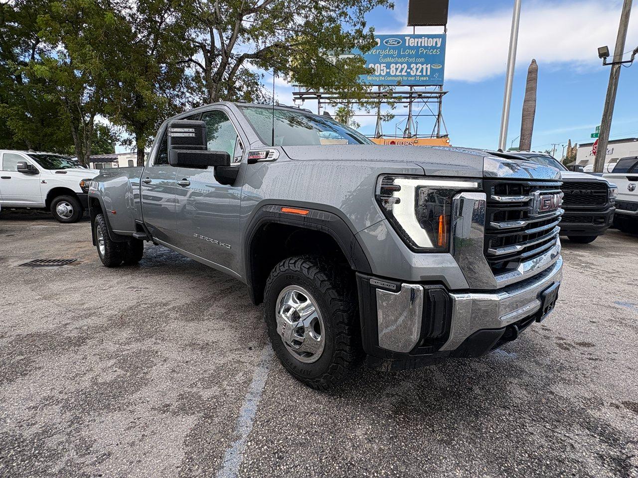 GMC Sierra 3500HD SLE Crew Cab 4WD 2024