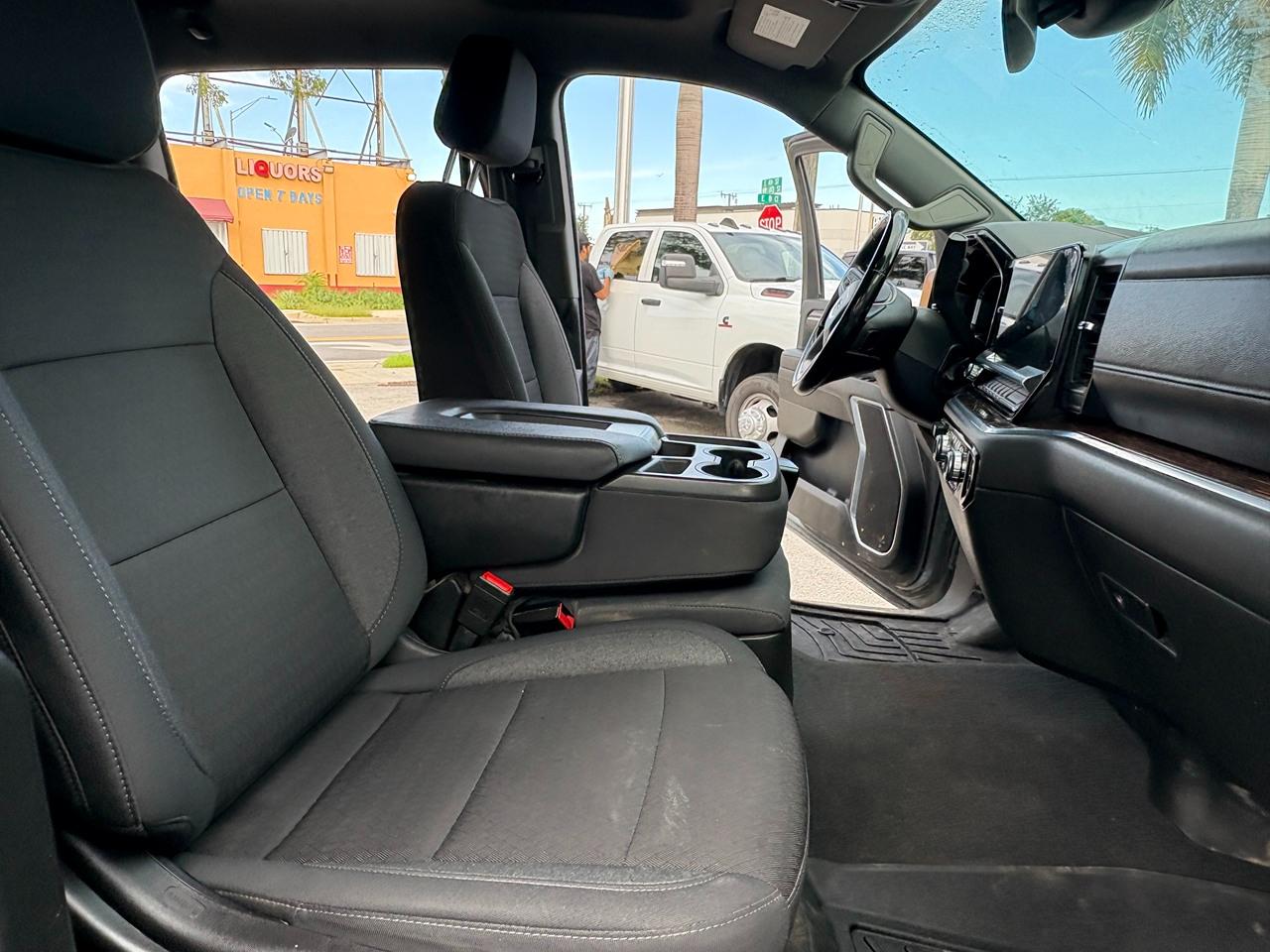 GMC Sierra 3500HD SLE Crew Cab 4WD 2024