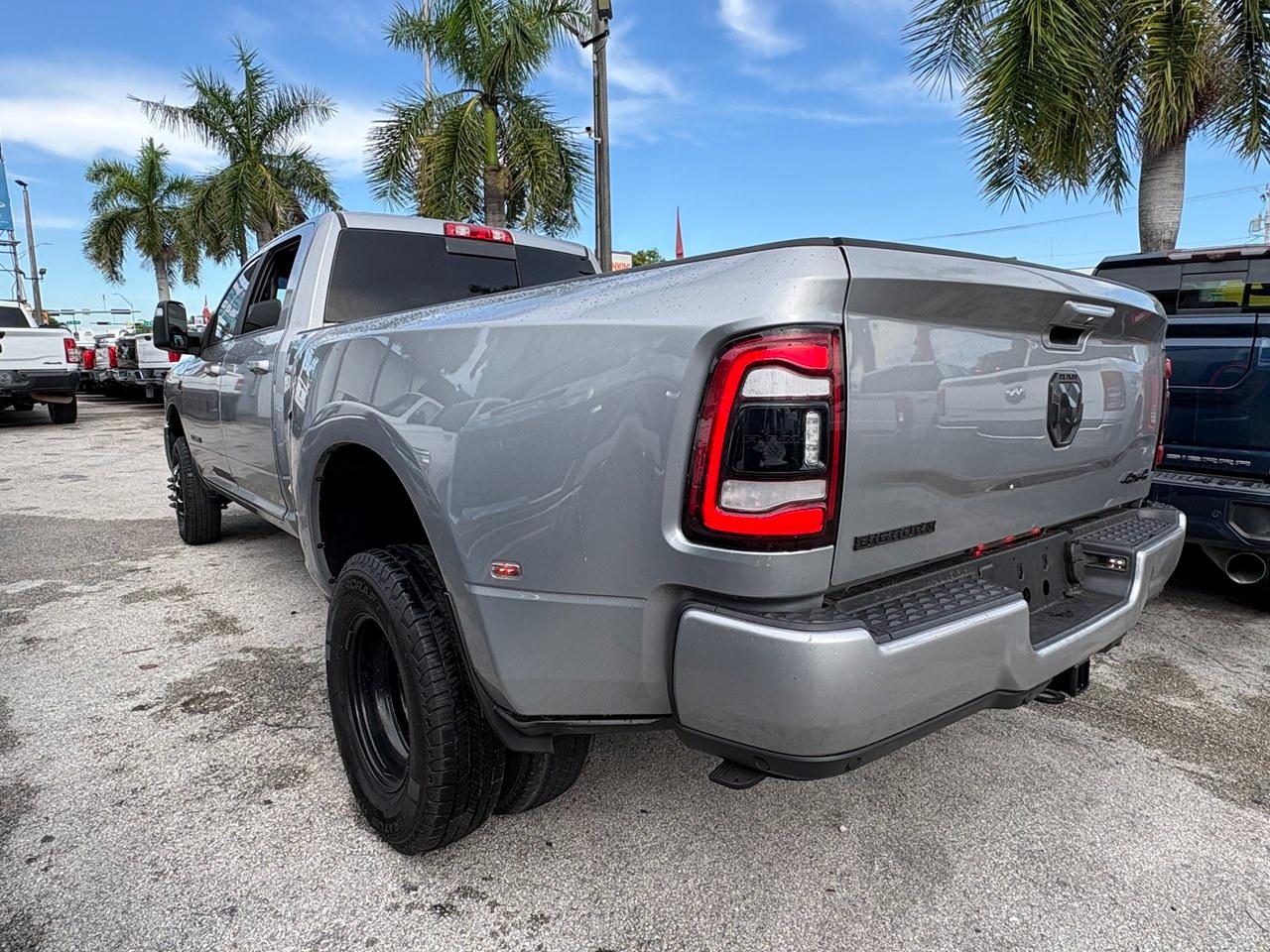 RAM 3500 Big Horn Crew Cab LWB 4WD DRW 2023
