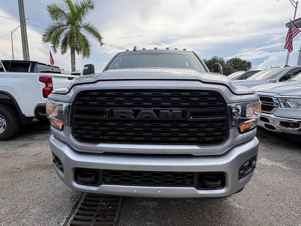 RAM 3500 Big Horn Crew Cab LWB 4WD DRW 2023