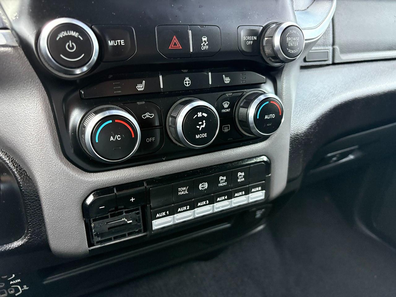 RAM 3500 Big Horn Crew Cab LWB 4WD DRW 2023
