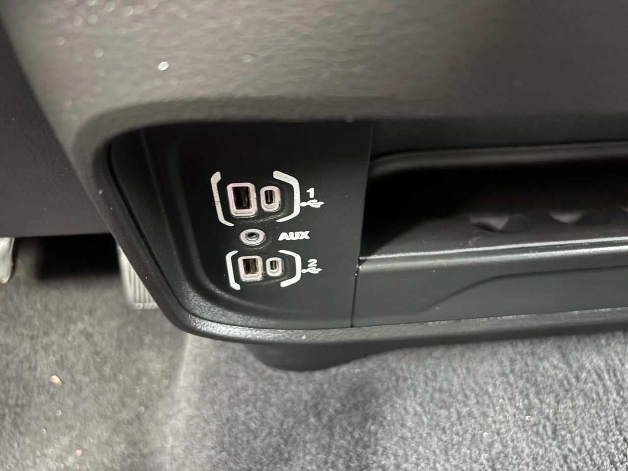 RAM 3500 Big Horn Crew Cab LWB 4WD DRW 2023