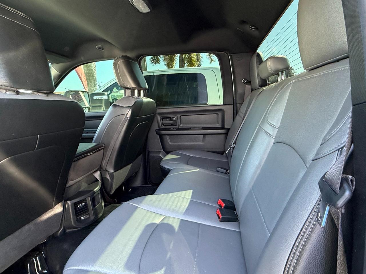 RAM 2500 Tradesman Crew Cab SWB 4WD 2024