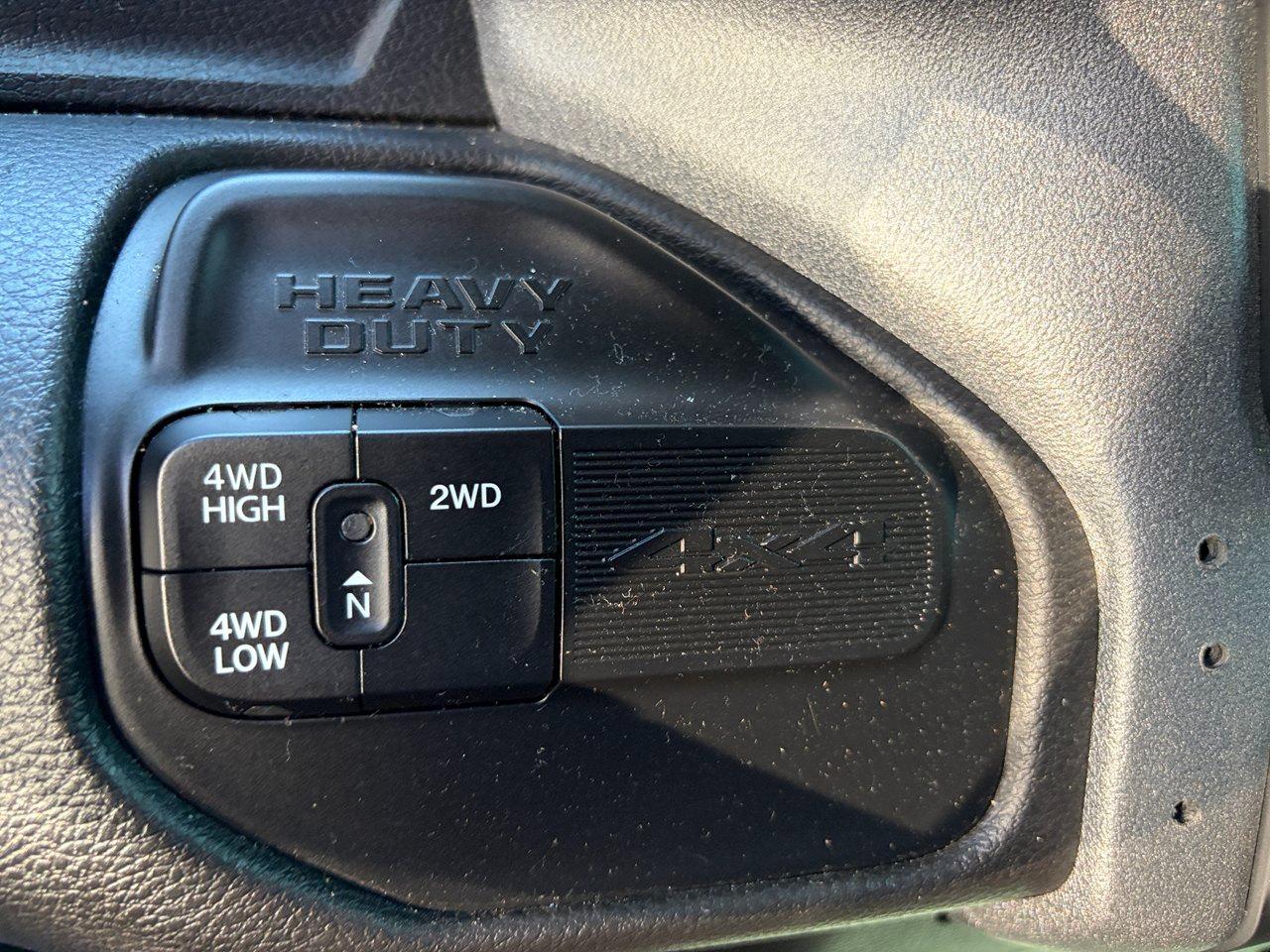 RAM 2500 Tradesman Crew Cab SWB 4WD 2024