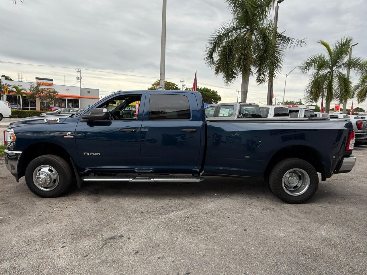 RAM 3500 Tradesman Crew Cab 4WD DRW 2021