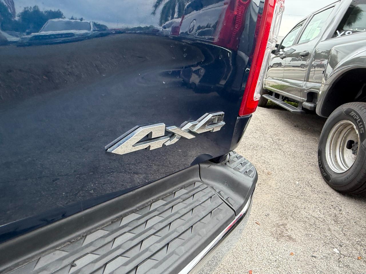 RAM 3500 Tradesman Crew Cab 4WD DRW 2021