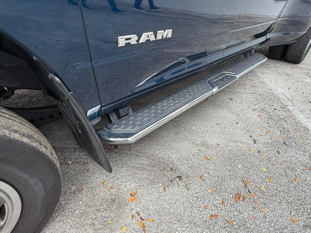 RAM 3500 Tradesman Crew Cab 4WD DRW 2021