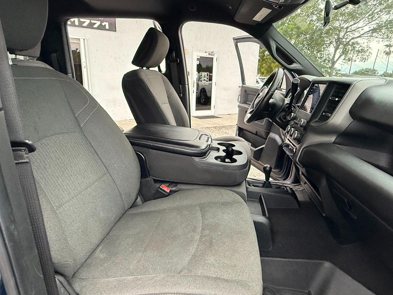 RAM 3500 Tradesman Crew Cab 4WD DRW 2021