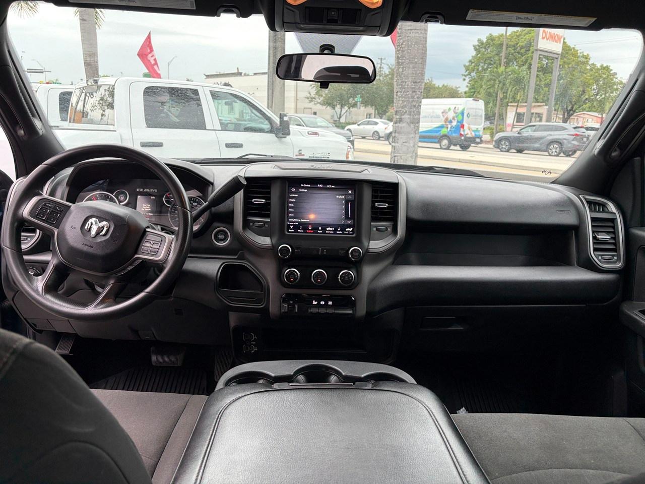 RAM 3500 Tradesman Crew Cab 4WD DRW 2021