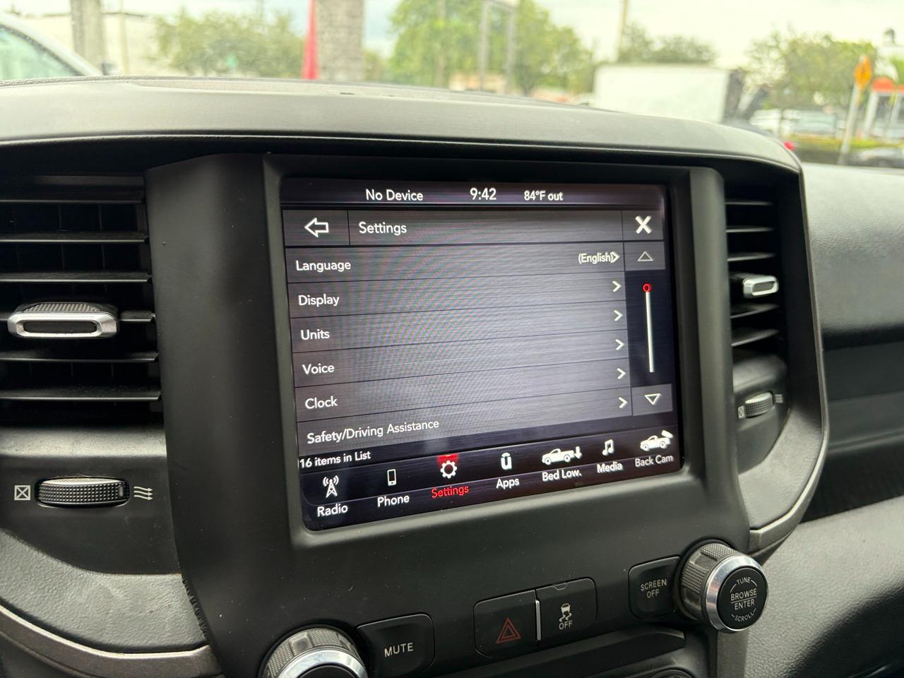 RAM 3500 Tradesman Crew Cab 4WD DRW 2021