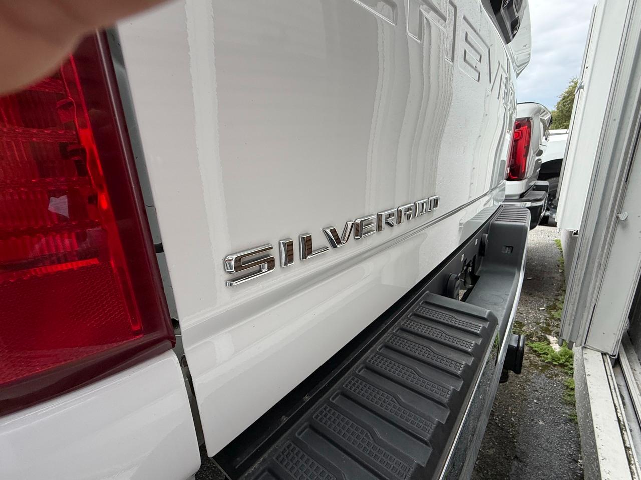 Chevrolet Silverado 2500HD LT Crew Cab Short Box 4WD 2024