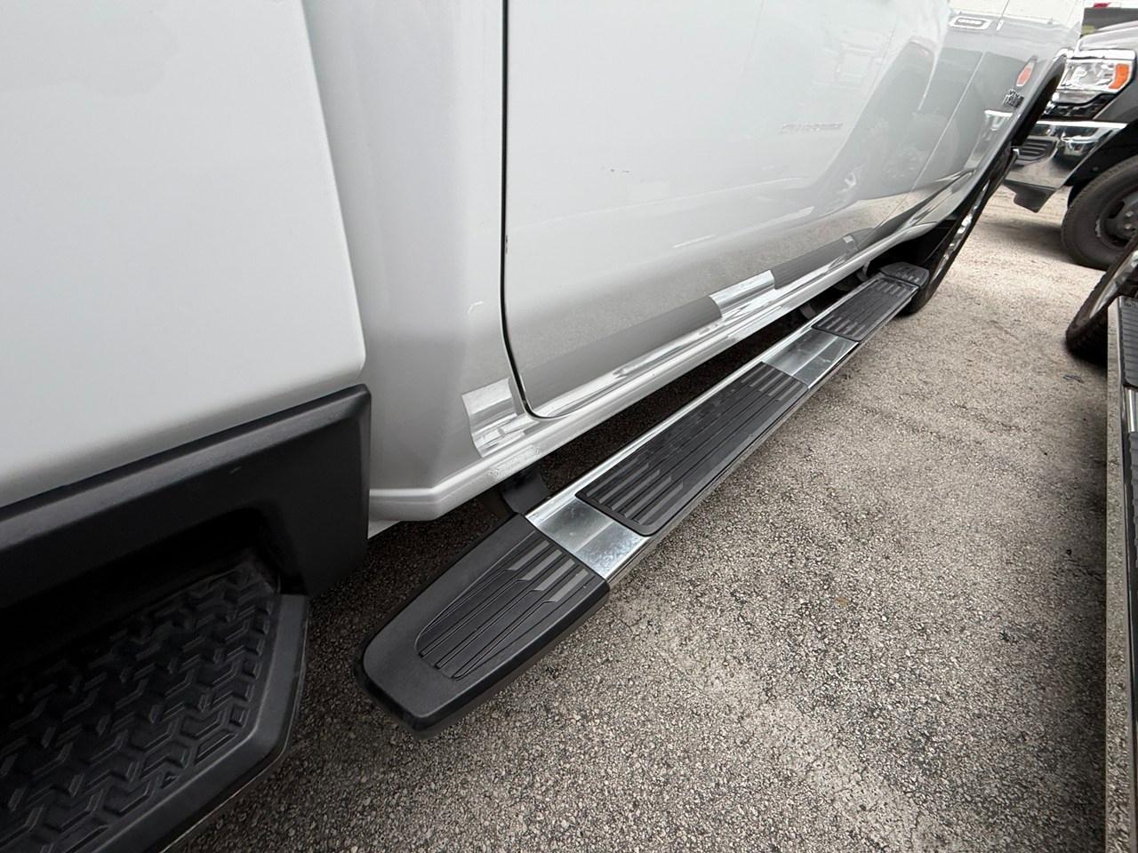 Chevrolet Silverado 2500HD LT Crew Cab Short Box 4WD 2024