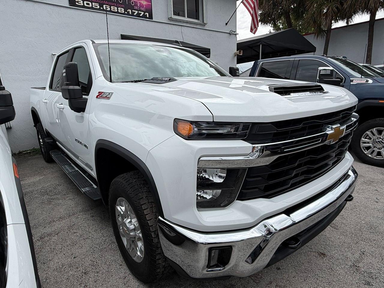 Chevrolet Silverado 2500HD LT Crew Cab Short Box 4WD 2024