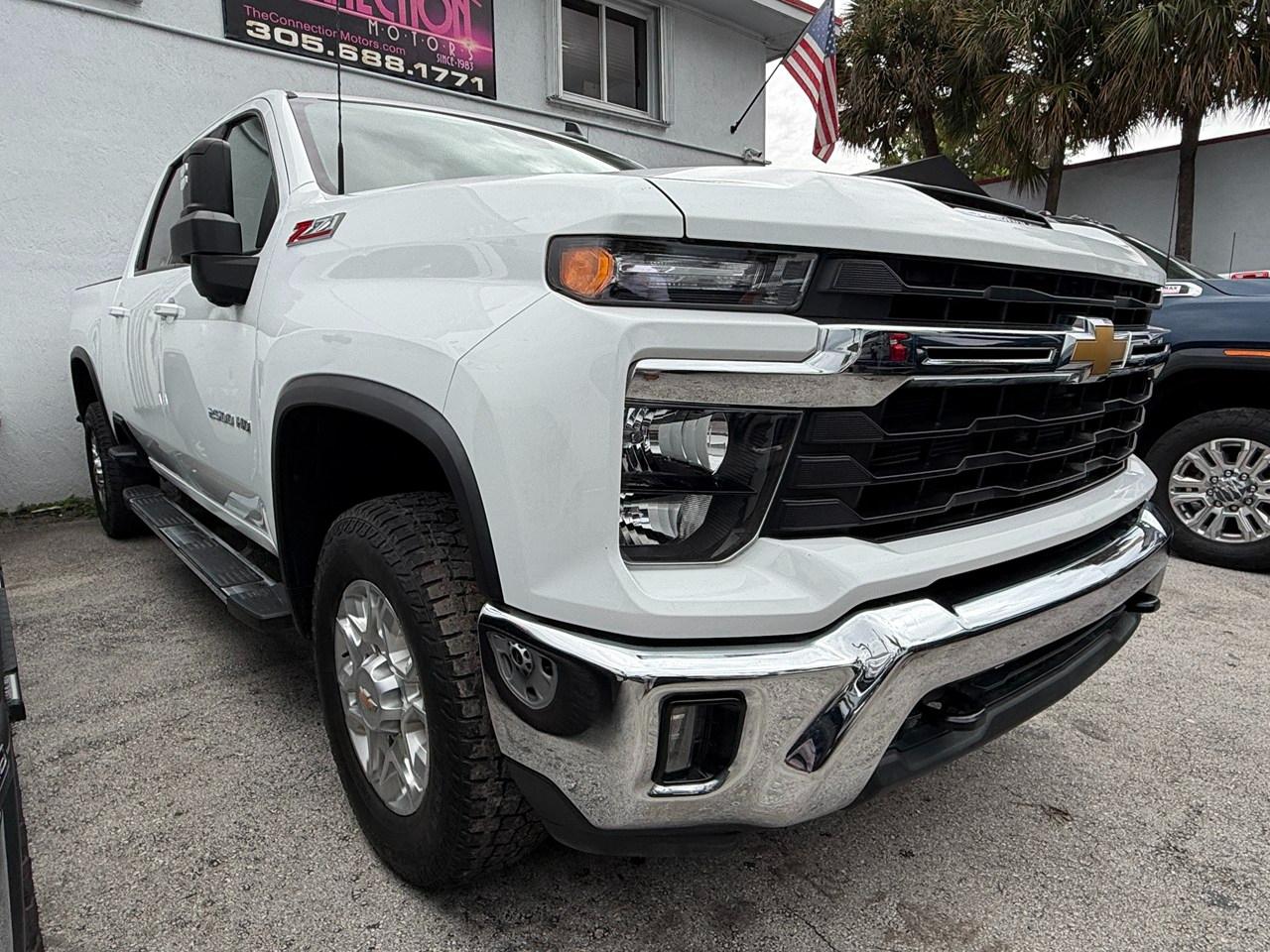 Chevrolet Silverado 2500HD LT Crew Cab Short Box 4WD 2024