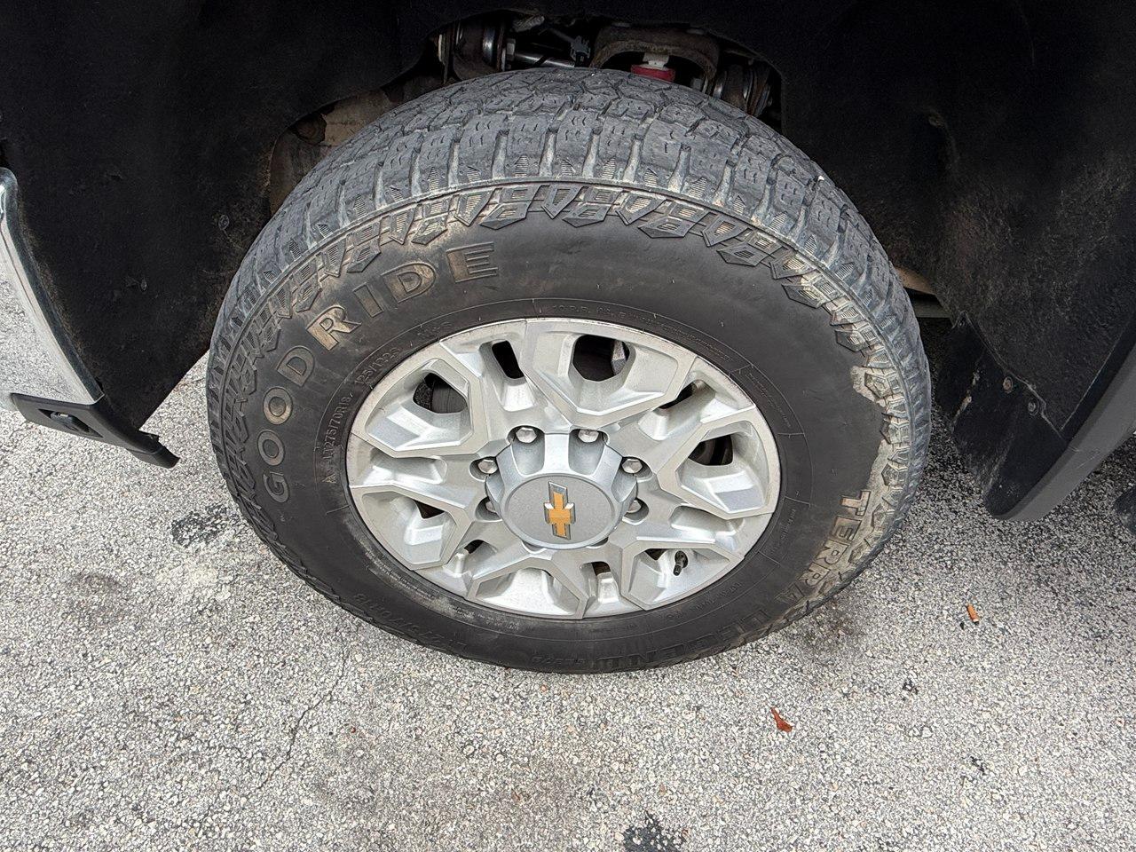Chevrolet Silverado 2500HD LT Crew Cab Short Box 4WD 2024