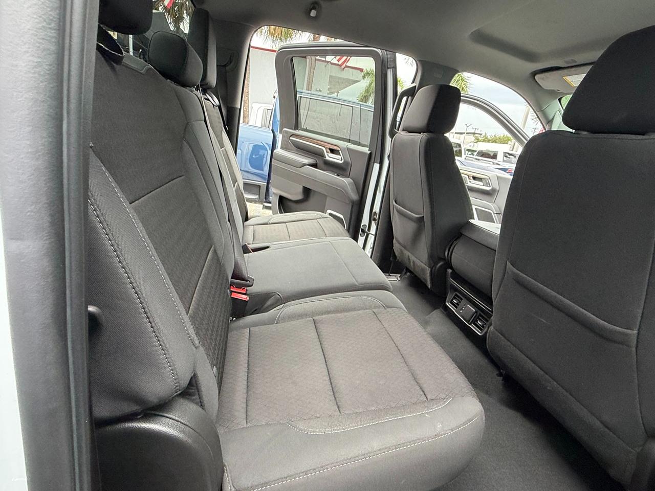 Chevrolet Silverado 2500HD LT Crew Cab Short Box 4WD 2024