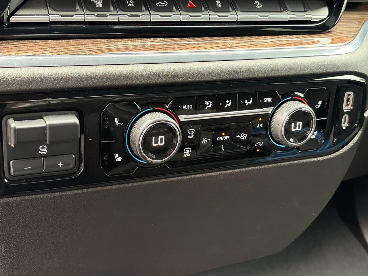 Chevrolet Silverado 2500HD LT Crew Cab Short Box 4WD 2024