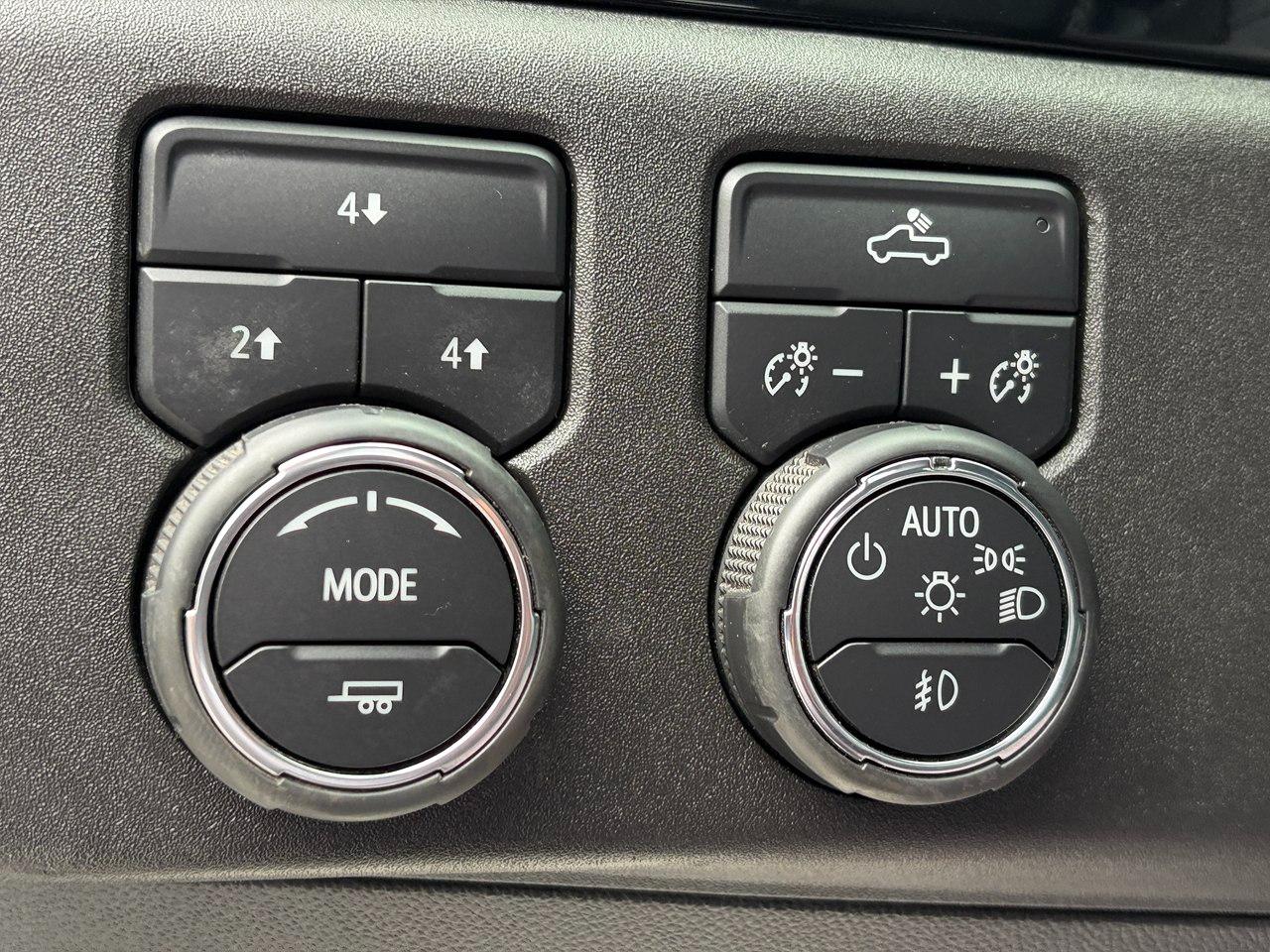 Chevrolet Silverado 2500HD LT Crew Cab Short Box 4WD 2024