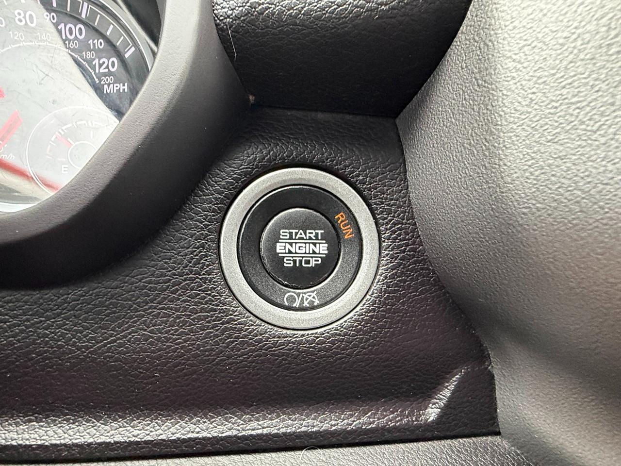 RAM 2500 Tradesman Crew Cab SWB 4WD 2024