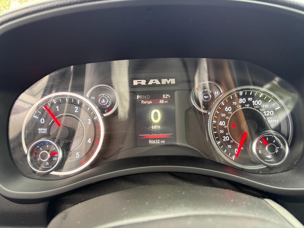 RAM 2500 Tradesman Crew Cab SWB 4WD 2024