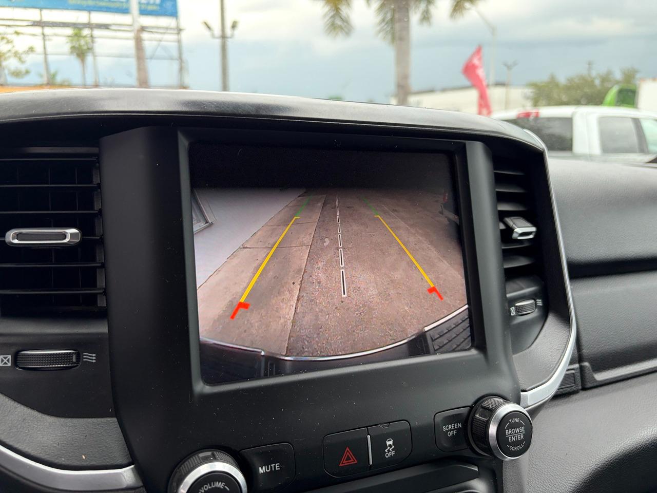 RAM 2500 Tradesman Crew Cab SWB 4WD 2024