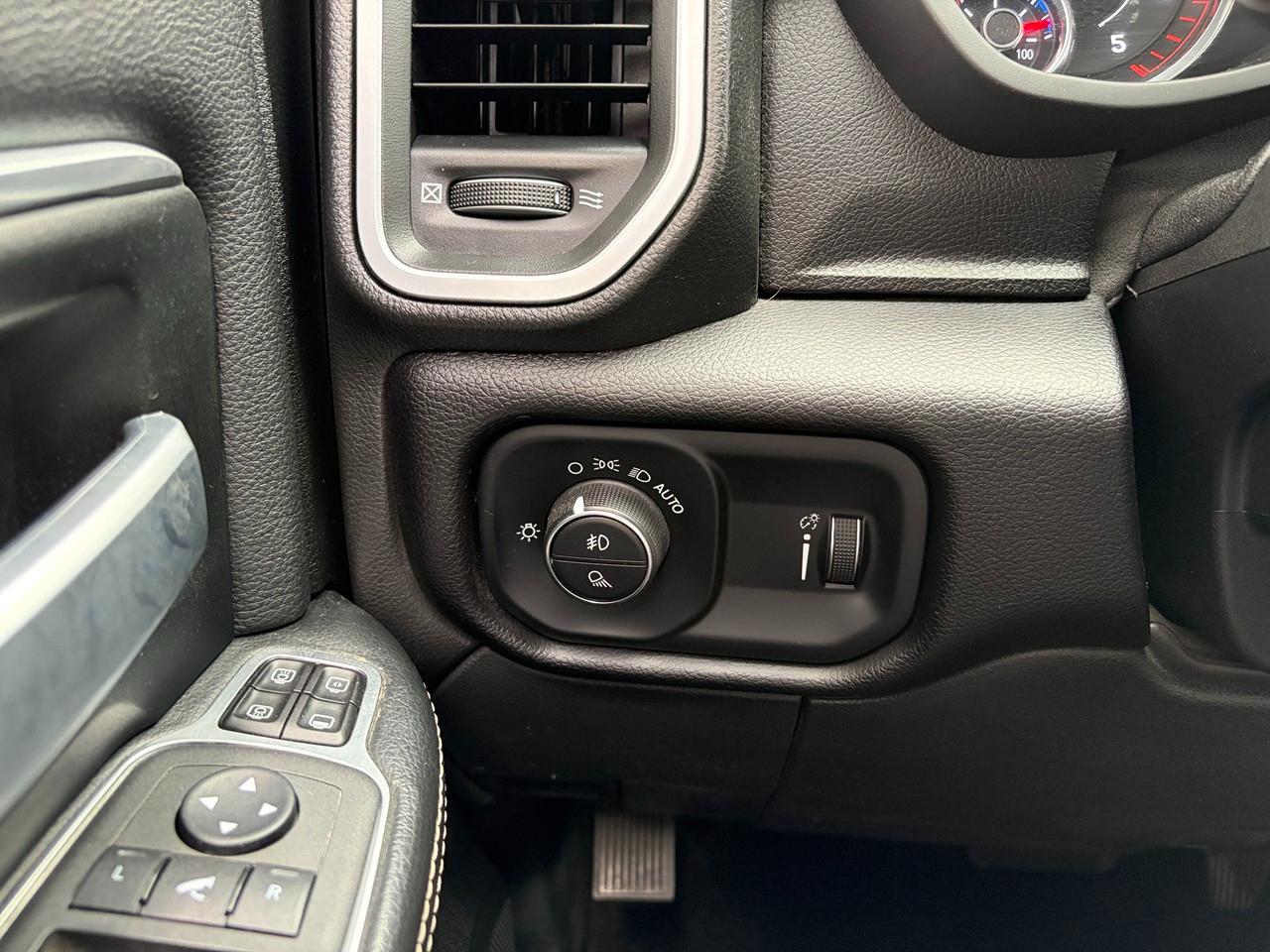 RAM 2500 Tradesman Crew Cab SWB 4WD 2024