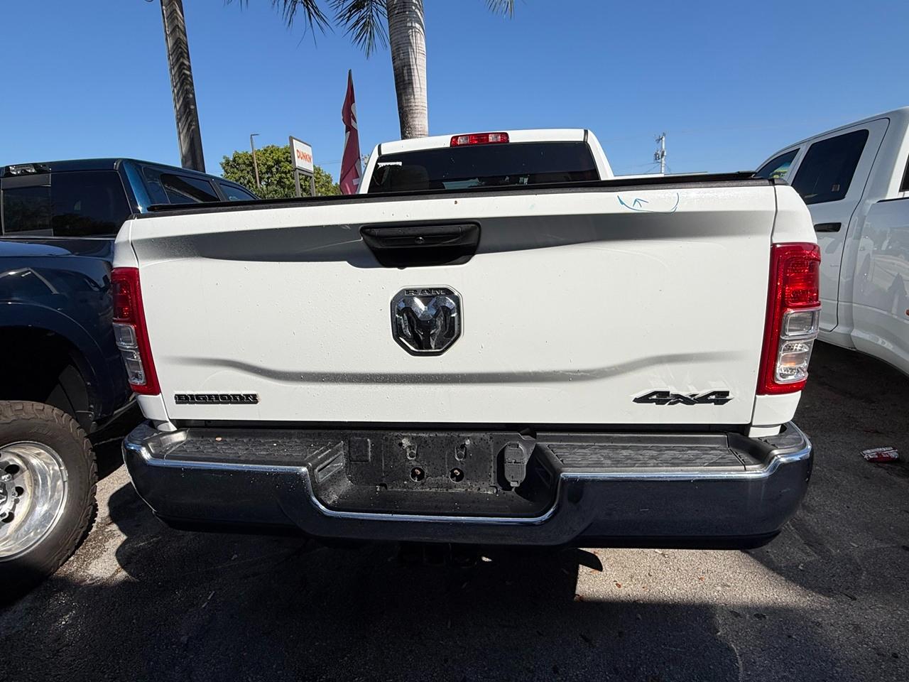 RAM 2500 Tradesman Crew Cab SWB 4WD 2024