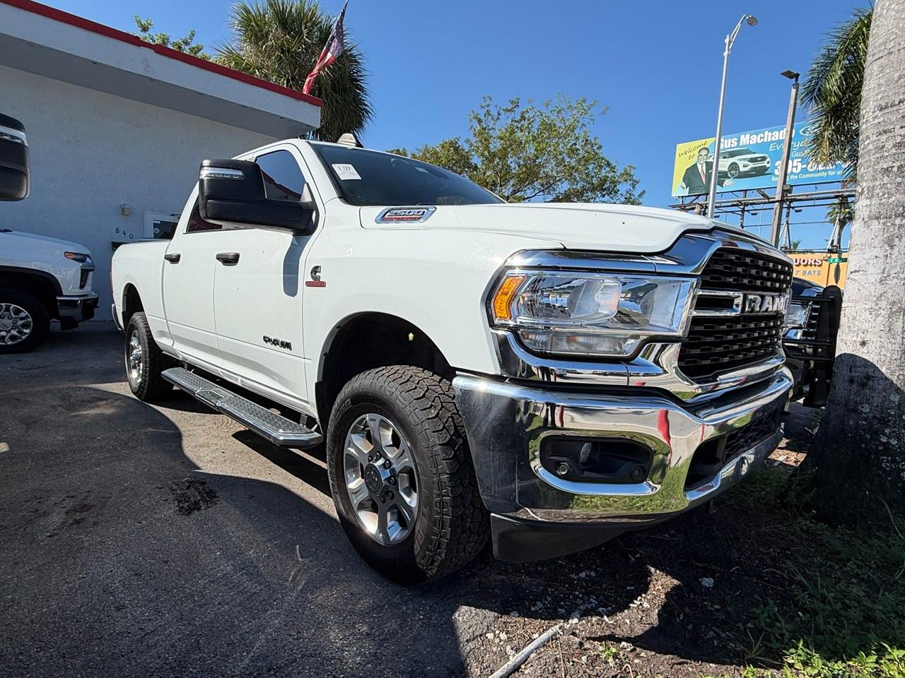 RAM 2500 Tradesman Crew Cab SWB 4WD 2024