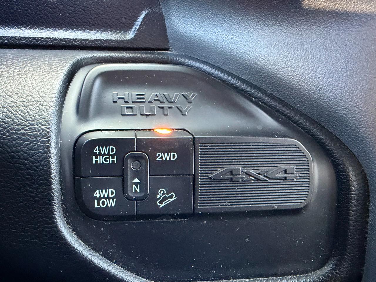 RAM 2500 Tradesman Crew Cab SWB 4WD 2024