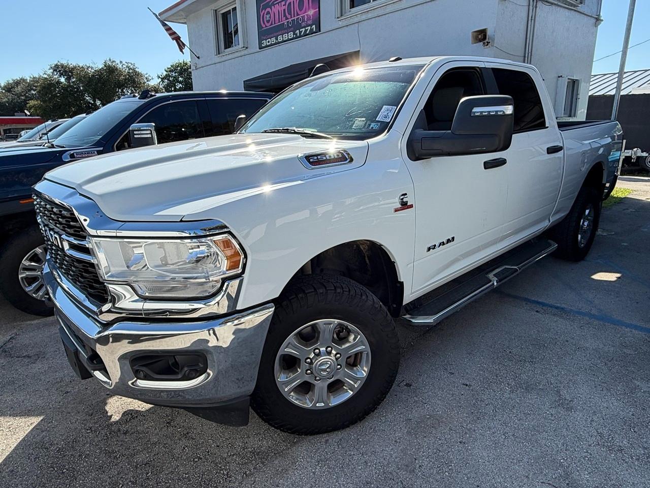 RAM 2500 Tradesman Crew Cab SWB 4WD 2024