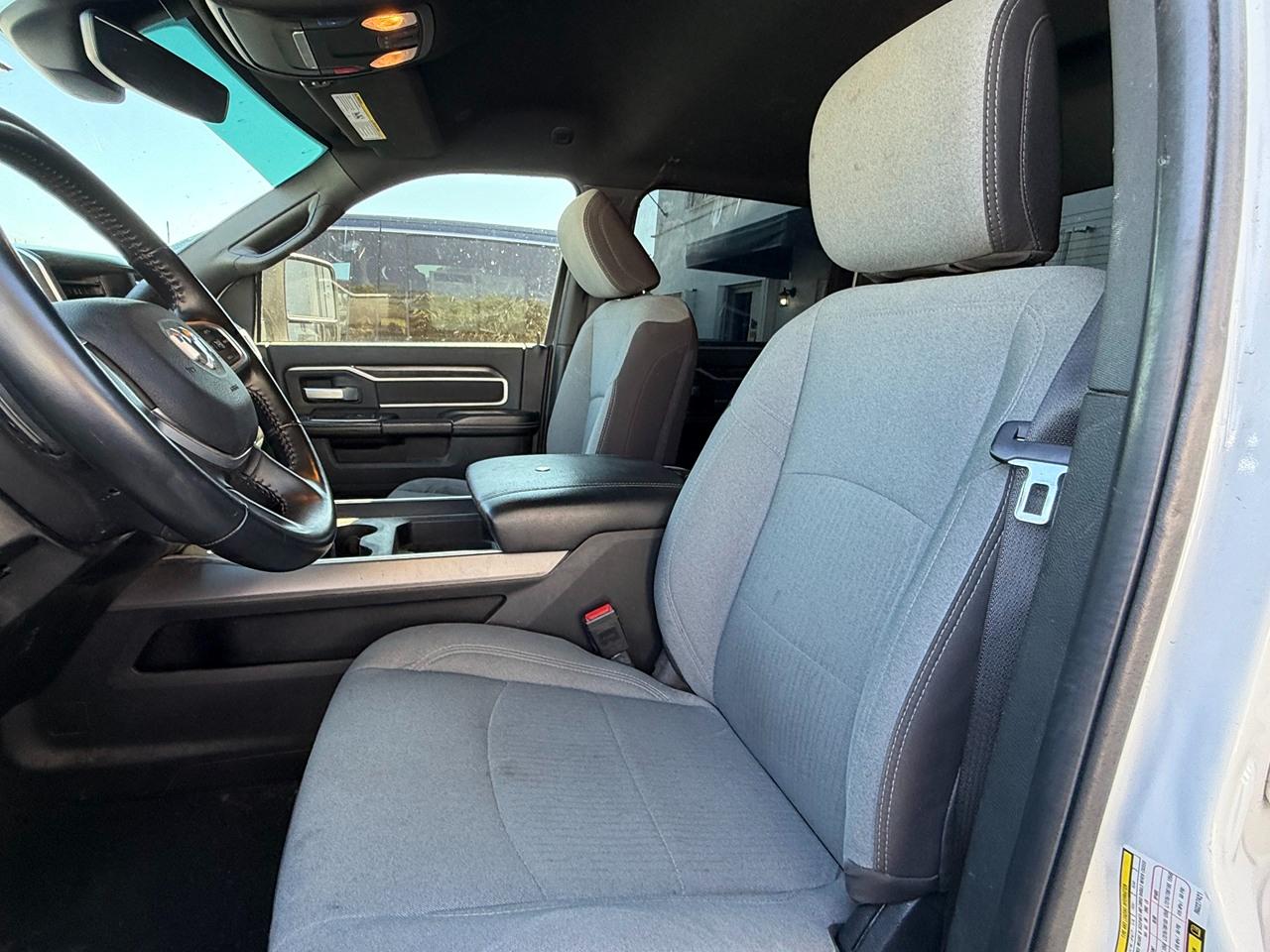 RAM 2500 Tradesman Crew Cab SWB 4WD 2024