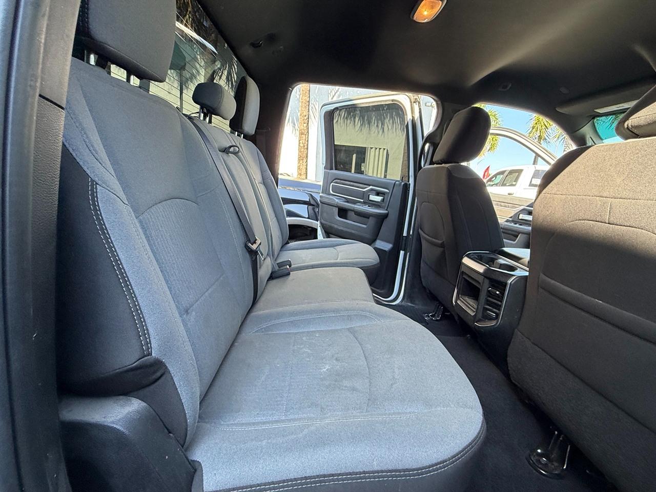 RAM 2500 Tradesman Crew Cab SWB 4WD 2024