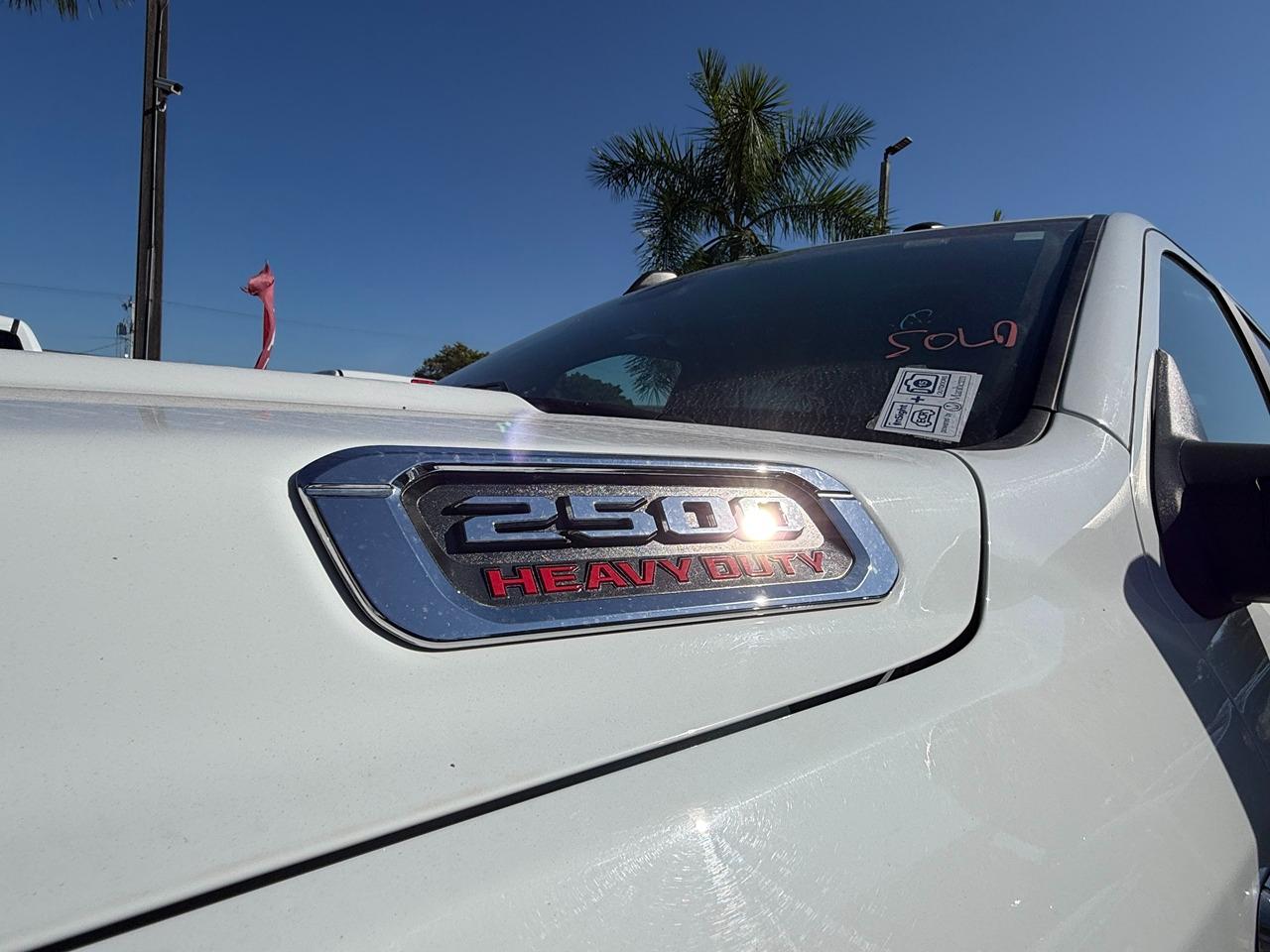 RAM 2500 Tradesman Crew Cab SWB 4WD 2024