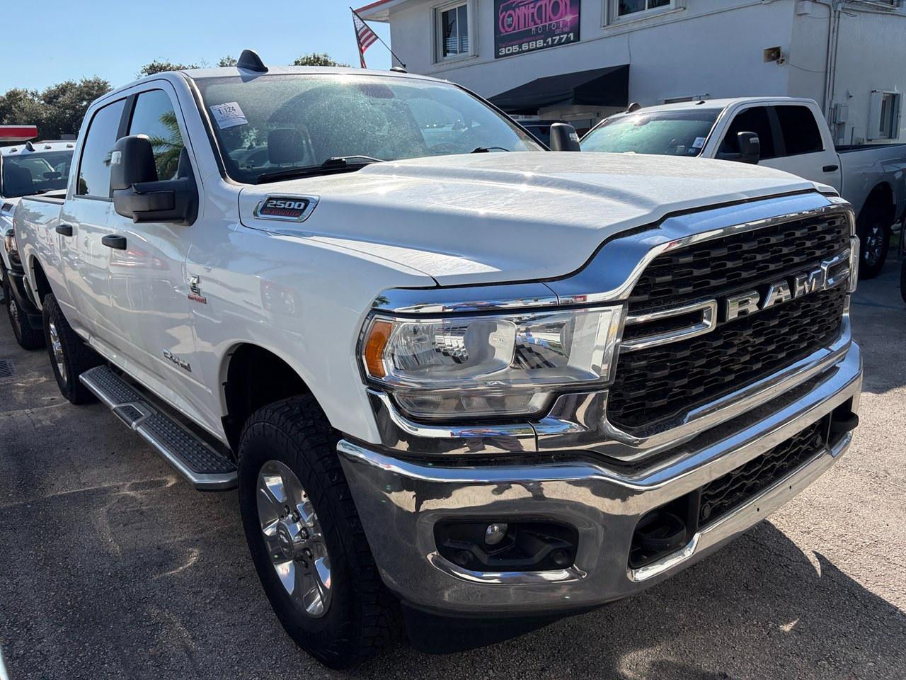 RAM 2500 Tradesman Crew Cab SWB 4WD 2024