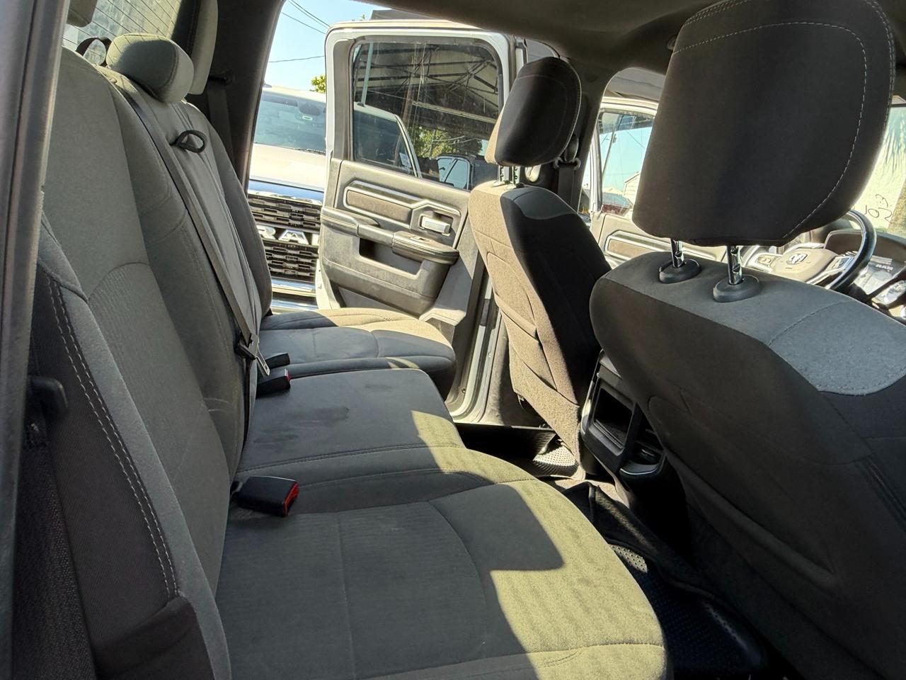 RAM 2500 Tradesman Crew Cab SWB 4WD 2024