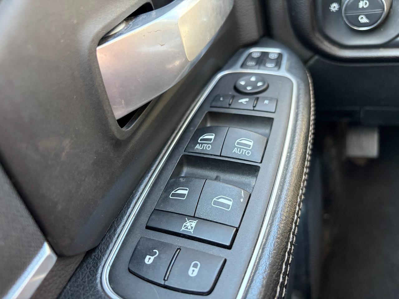 RAM 2500 Tradesman Crew Cab SWB 4WD 2024
