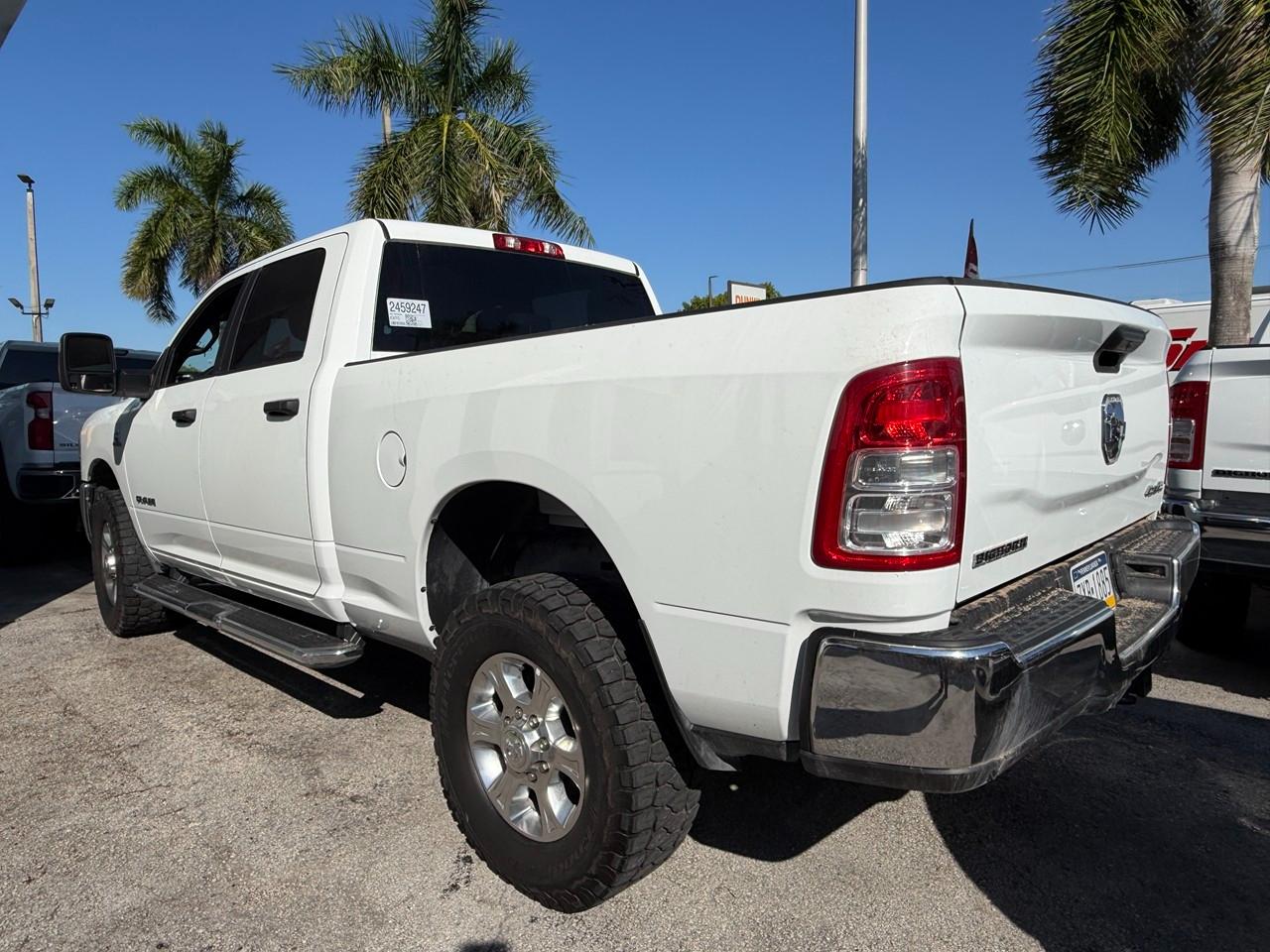 RAM 2500 Tradesman Crew Cab SWB 4WD 2024