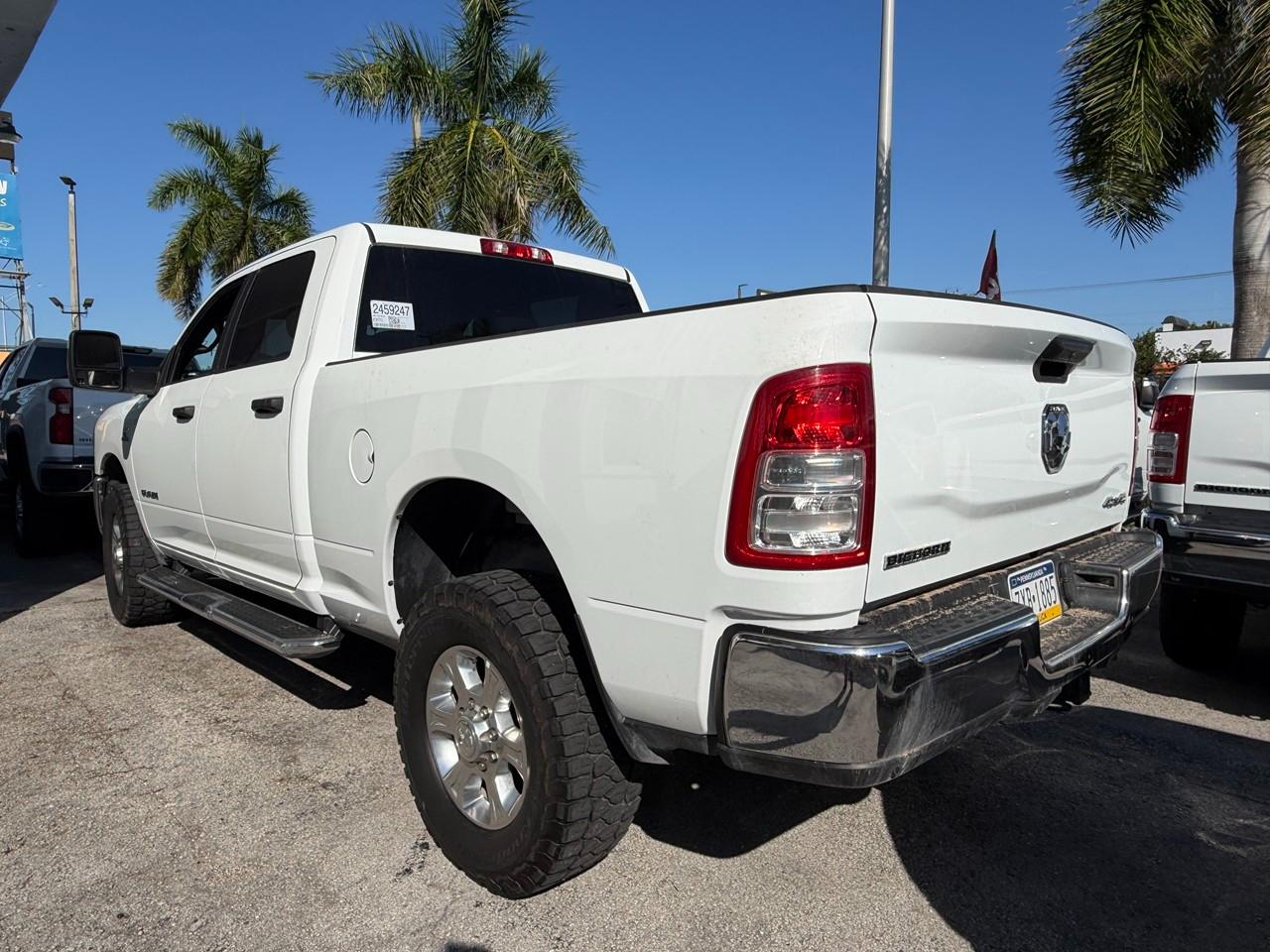 RAM 2500 Tradesman Crew Cab SWB 4WD 2024