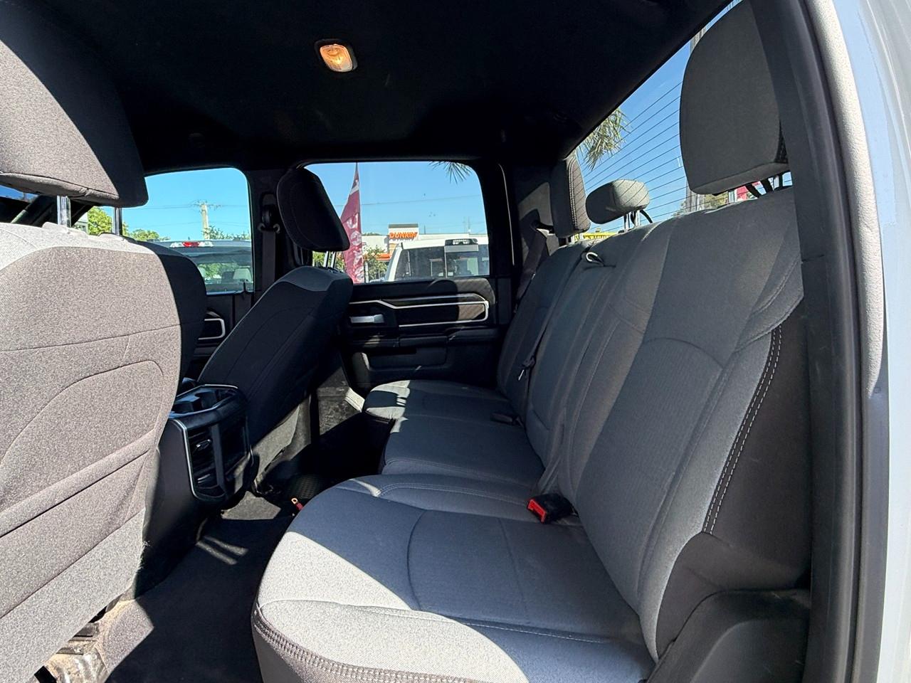 RAM 2500 Tradesman Crew Cab SWB 4WD 2024