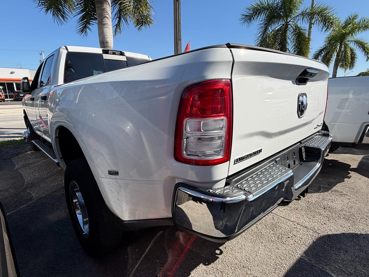 RAM 3500 Tradesman Crew Cab 4WD DRW 2024