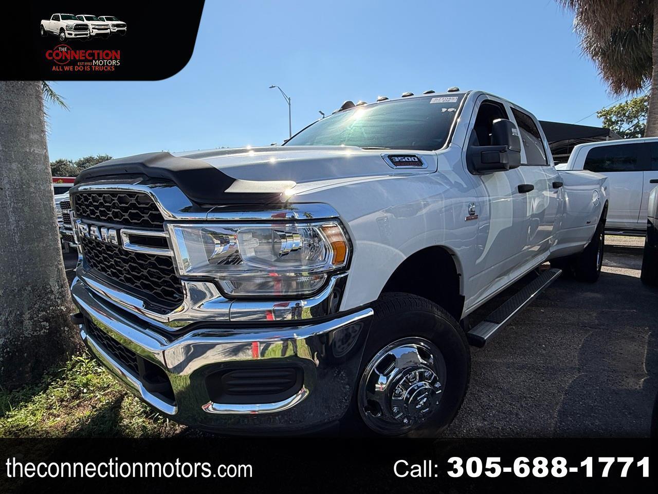 RAM 3500 Tradesman Crew Cab 4WD DRW 2024