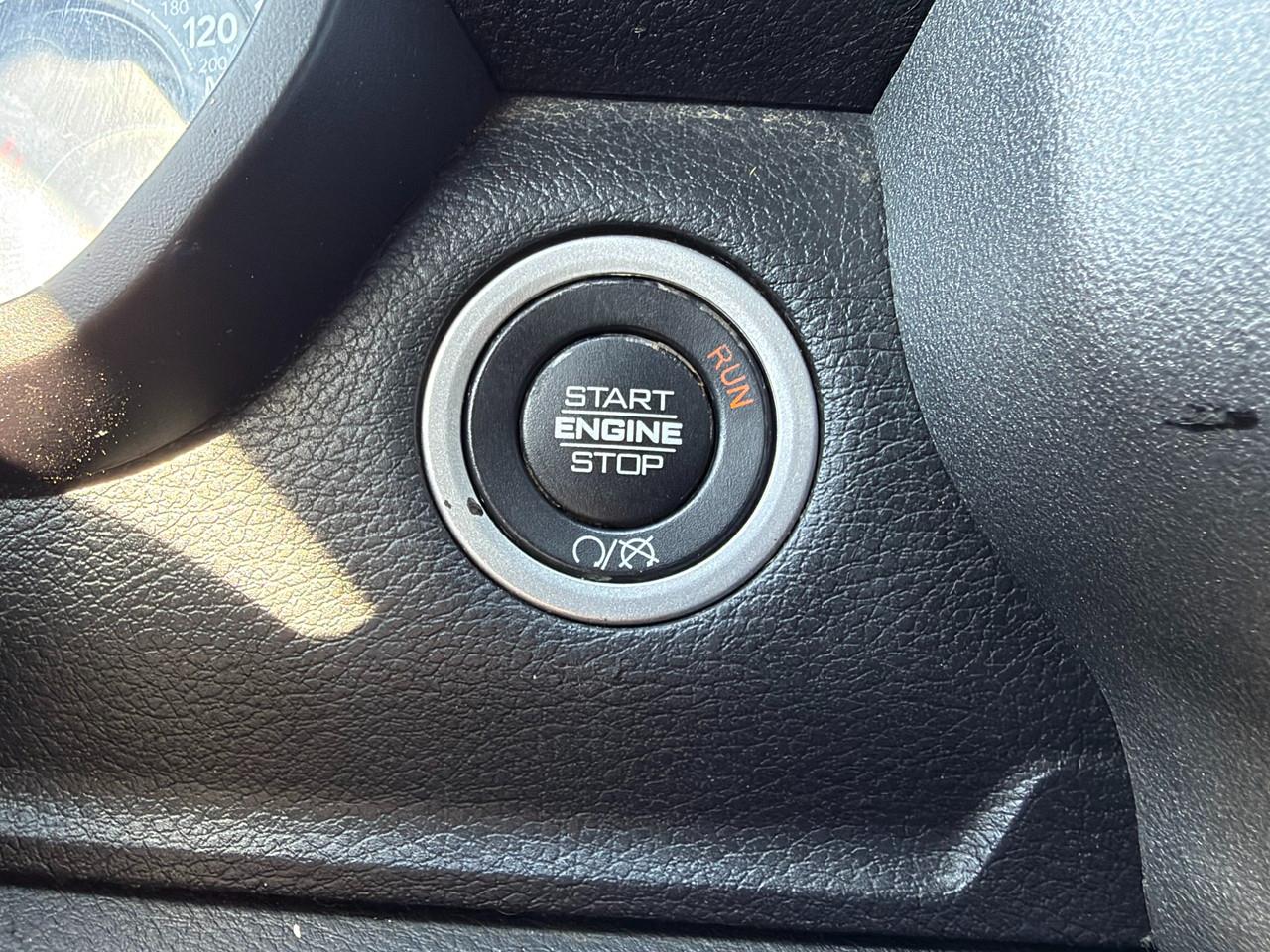 RAM 3500 Tradesman Crew Cab 4WD 2022
