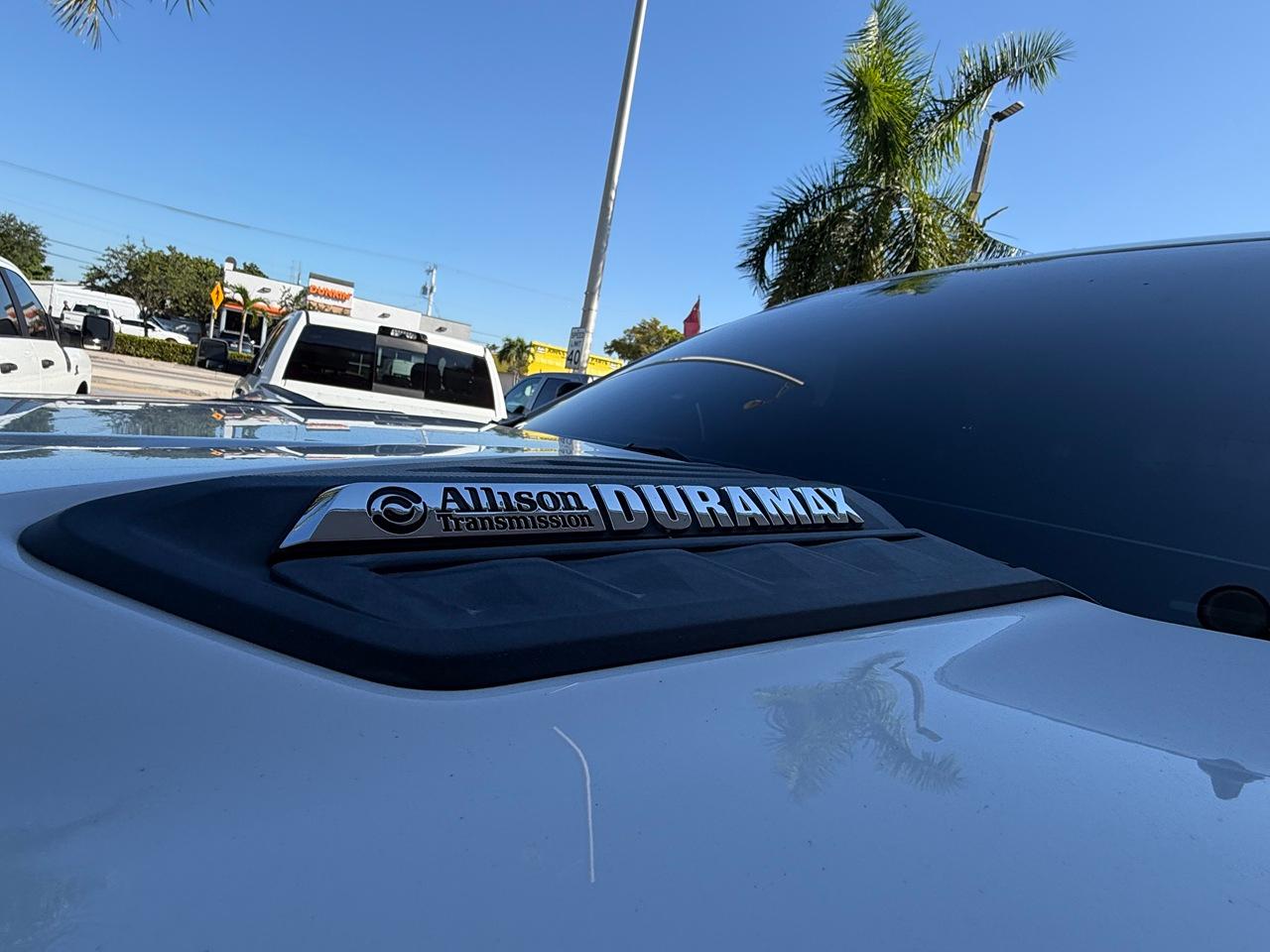 Chevrolet Silverado 2500HD LT Crew Cab Short Box 4WD 2023