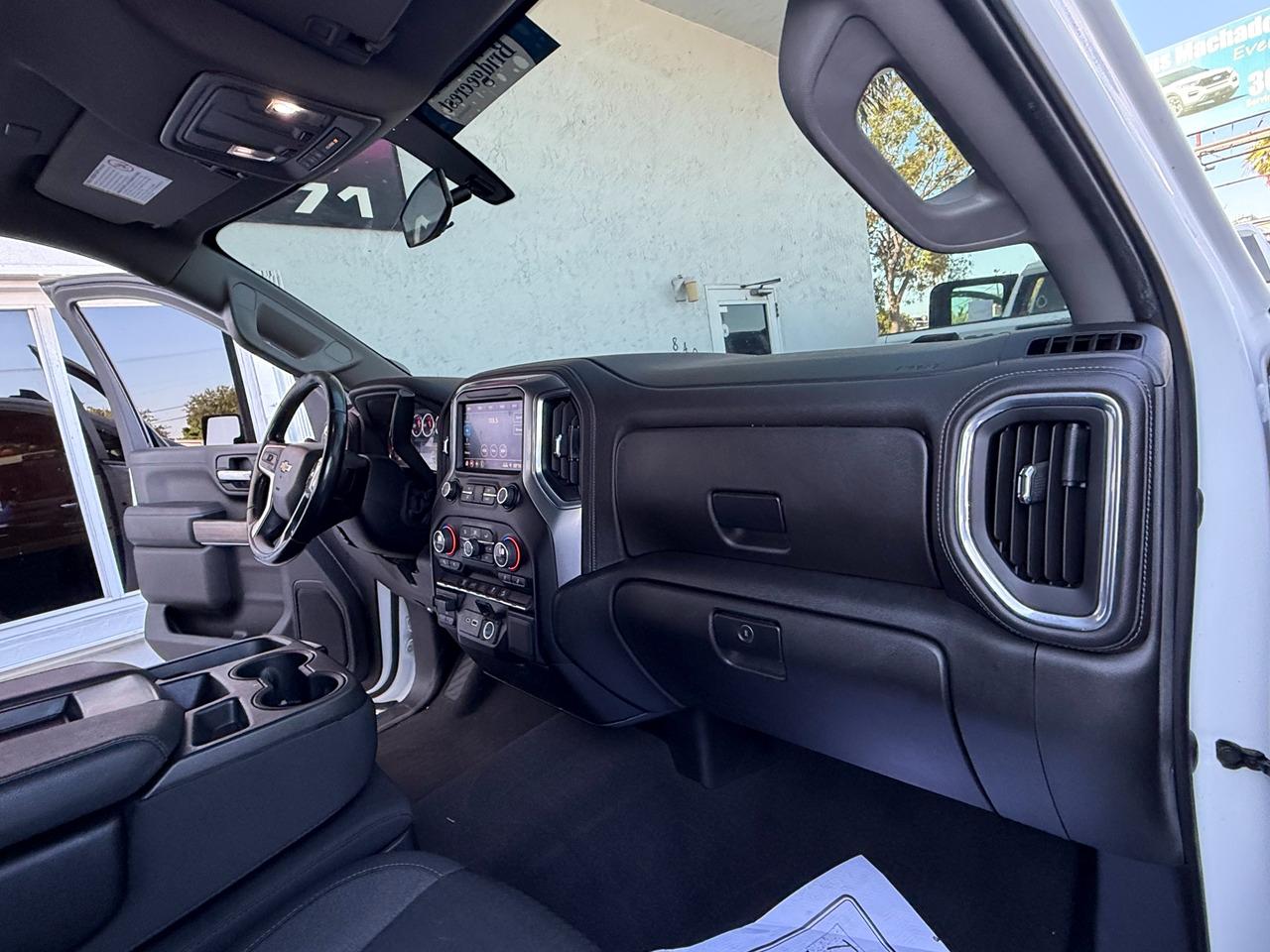 Chevrolet Silverado 2500HD LT Crew Cab Short Box 4WD 2023